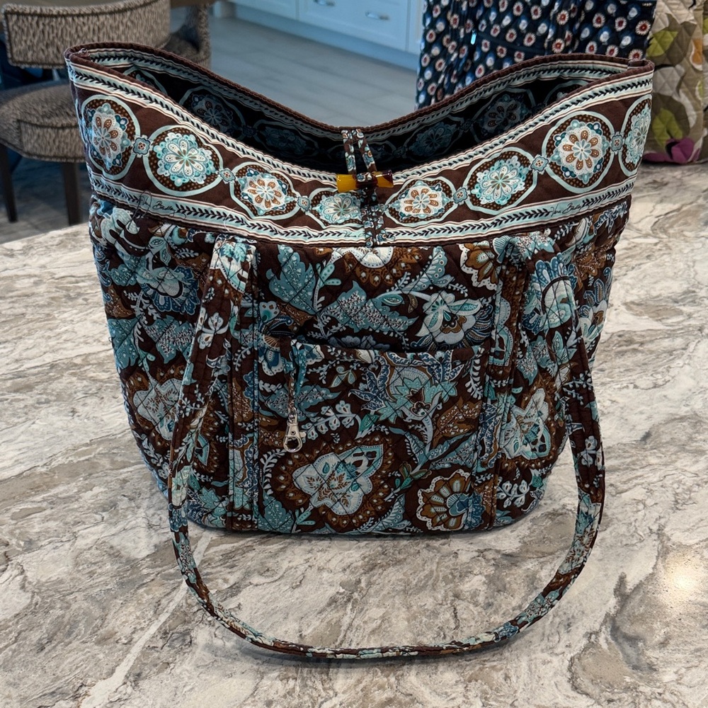 Vera Bradley tote in the retired Java Blue
